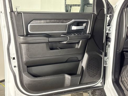 Certified 2024 RAM 3500 Big Horn w/ Towing Technology Group image 11