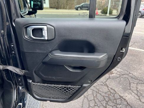 Used 2023 Jeep Wrangler Sahara w/ Cold Weather Group image 25