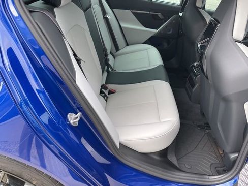 Used 2025 BMW M5 w/ Carbon Package image 18