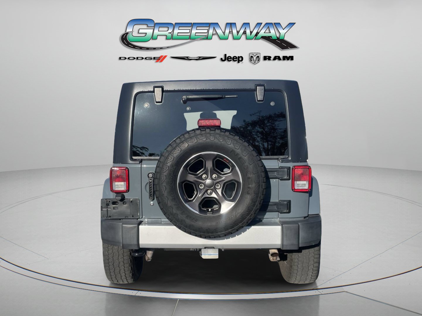 Used 2015 Jeep Wrangler Unlimited Sahara AWD/4WD image 3