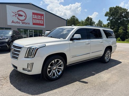 Used 2015 Cadillac Escalade ESV Platinum AWD/4WD image 20