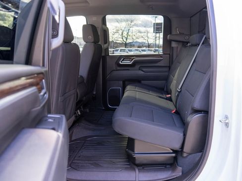 Used 2025 GMC Sierra 3500 SLE AWD/4WD image 12