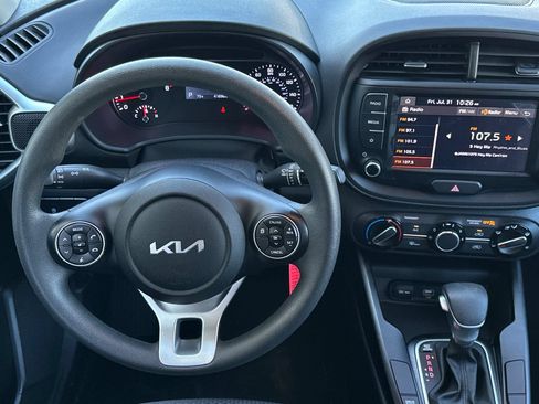 Used 2022 Kia Soul LX FWD image 14