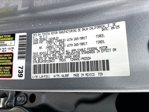 Certified 2025 Toyota Tacoma TRD Off-Road image 36