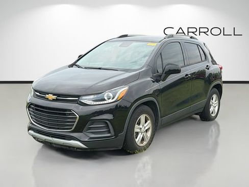 Used 2021 Chevrolet Trax LT w/ LT Convenience Package FWD image 7