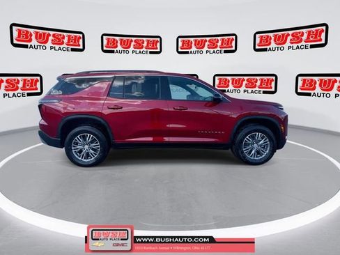 New 2025 Chevrolet Traverse LT w/ Enhanced Driving Package image 3
