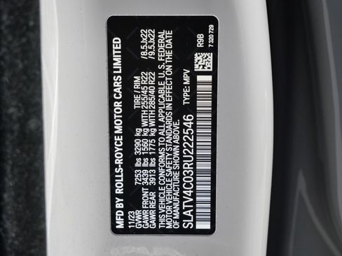 Certified 2024 Rolls-Royce Cullinan AWD/4WD image 32
