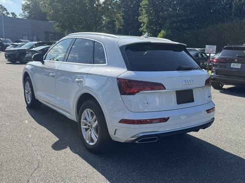 Certified 2023 Audi Q5 2.0T Premium w/ Convenience Package AWD/4WD image 7