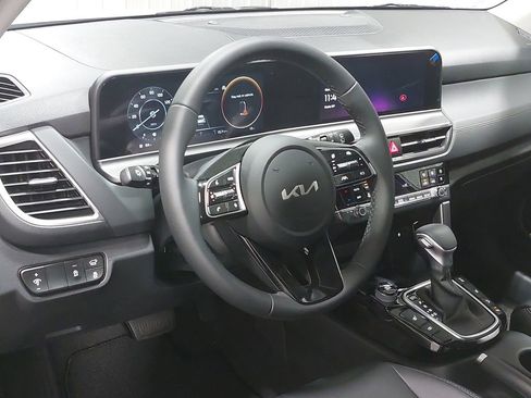 New 2026 Kia Seltos EX image 16