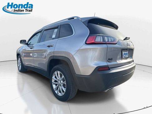 Used 2019 Jeep Cherokee Latitude w/ Popular Appearance Group image 6