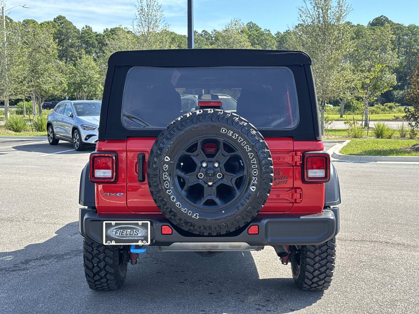 Used 2023 Jeep Wrangler Unlimited AWD/4WD image 4