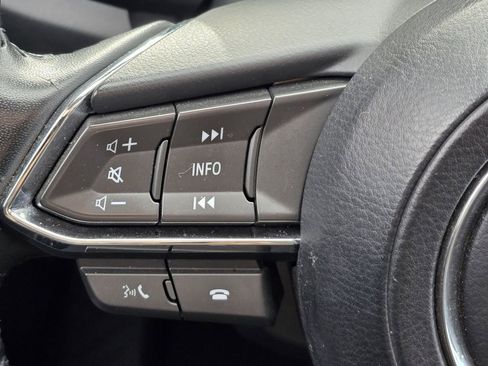 Used 2023 MAZDA CX-9 Touring image 17