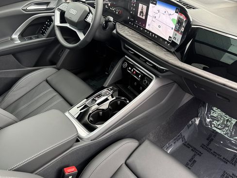 New 2025 Audi Q5 Premium Plus image 13