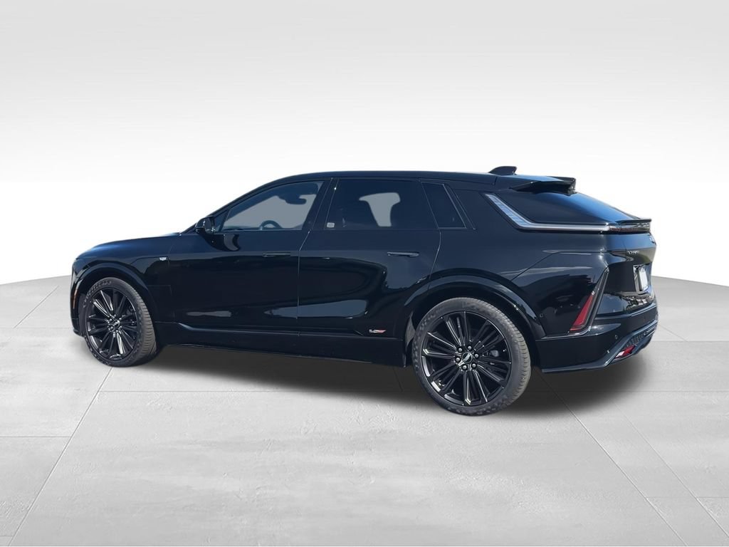 New 2026 Cadillac Lyriq V AWD/4WD image 7