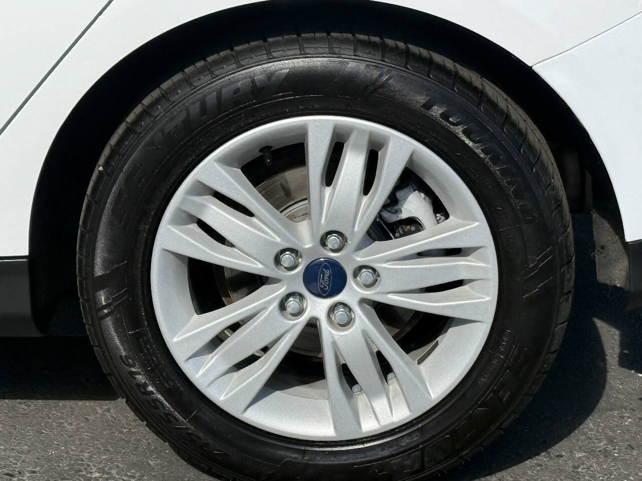 Used 2012 Ford Focus SEL FWD image 14