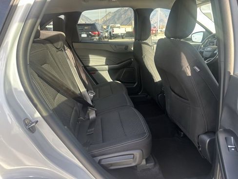 Used 2025 Ford Escape Active image 17
