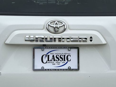 Used 2021 Toyota 4Runner SR5 Premium w/ Moonroof Package RWD image 7