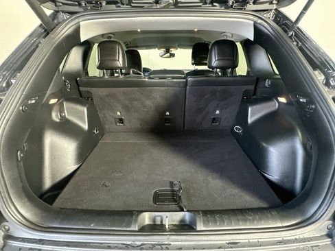 Used 2019 Jeep Cherokee Limited AWD/4WD image 28