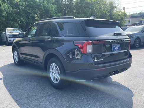 New 2026 Ford Explorer Active RWD image 4