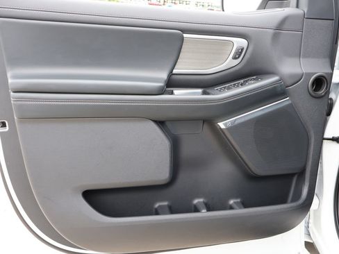 Certified 2025 Ford Expedition Max Platinum AWD/4WD image 23