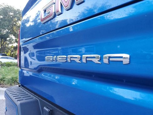Used 2024 GMC Sierra 1500 AT4 w/ Technology Package AWD/4WD image 7