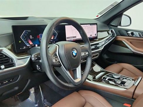 Used 2026 BMW X5 sDrive40i image 18