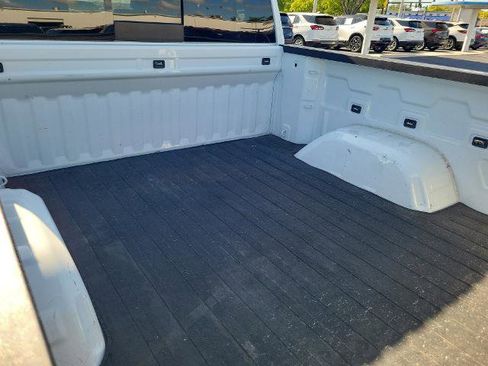 Used 2021 Chevrolet Silverado 1500 LTZ w/ LTZ Convenience Package II AWD/4WD image 6