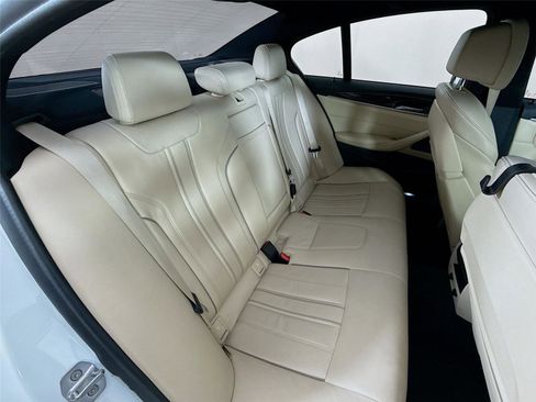 Used 2019 BMW 530i 530i w/ M Sport Package image 21