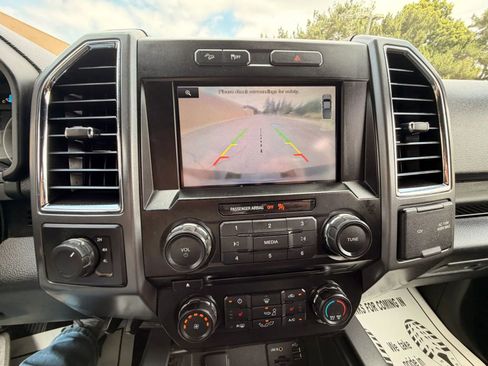 Used 2015 Ford F150 XLT w/ Equipment Group 302A Luxury AWD/4WD image 40