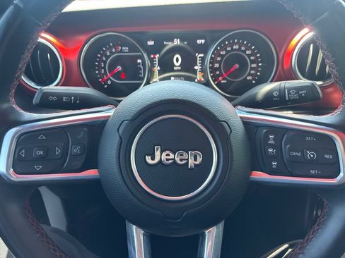 Used 2021 Jeep Gladiator Rubicon AWD/4WD image 25