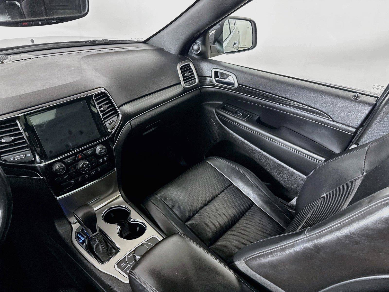 Used 2019 Jeep Grand Cherokee Limited w/ Luxury Group II AWD/4WD image 26