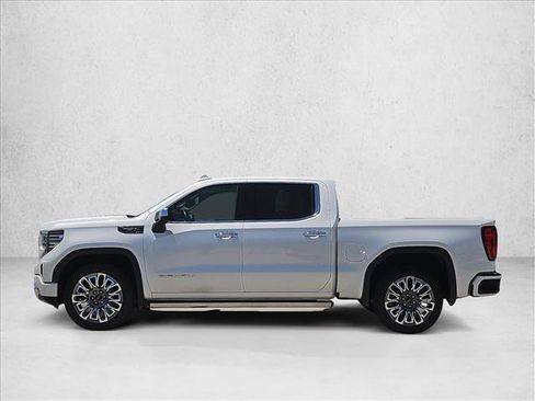 Used 2023 GMC Sierra 1500 Denali Ultimate AWD/4WD image 8