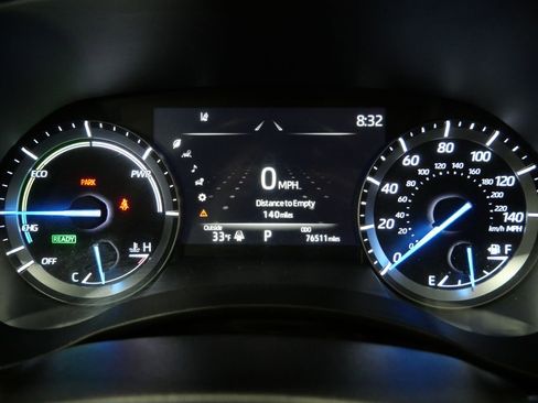 Used 2021 Toyota Highlander XLE image 16