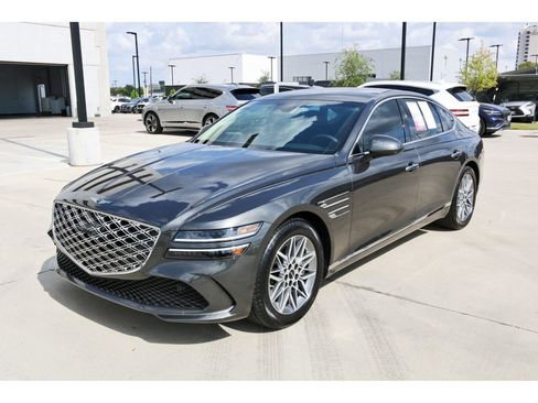 Used 2025 Genesis G80 2.5T image 3