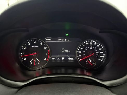 Used 2020 Kia Stinger GT1 RWD image 9