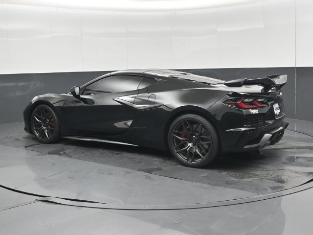 Used 2024 Chevrolet Corvette Z06 RWD image 37
