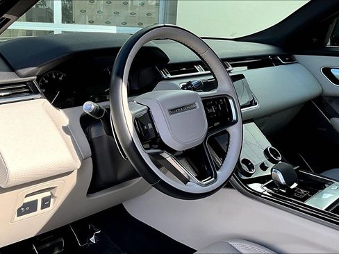 Used 2023 Land Rover Range Rover Velar R-Dynamic S image 14