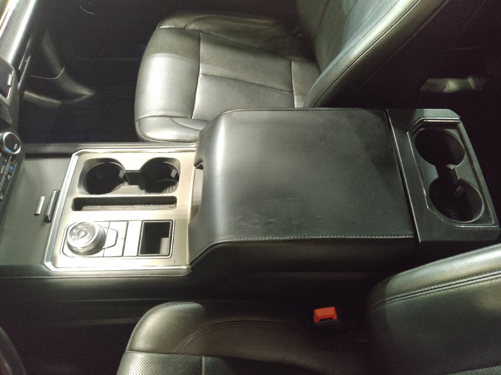 Used 2018 Ford Expedition XLT w/ Equipment Group 202A RWD image 26