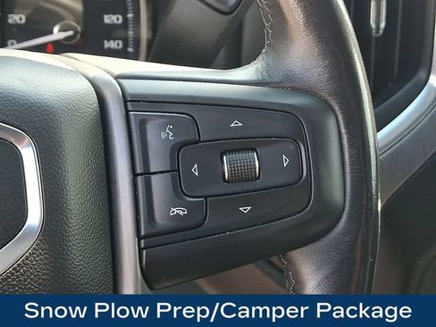 Used 2022 GMC Sierra 2500 Denali w/ Denali Black Diamond Edition AWD/4WD image 8