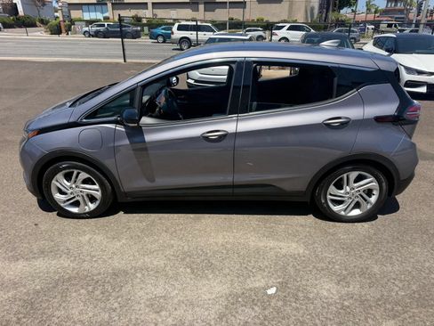 Used 2023 Chevrolet Bolt LT w/ Driver Confidence Package FWD image 8