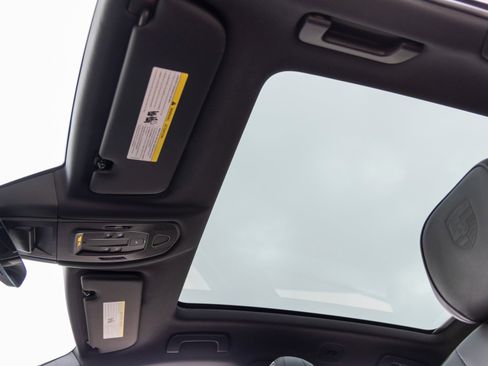 New 2026 Porsche Cayenne Coupe image 28