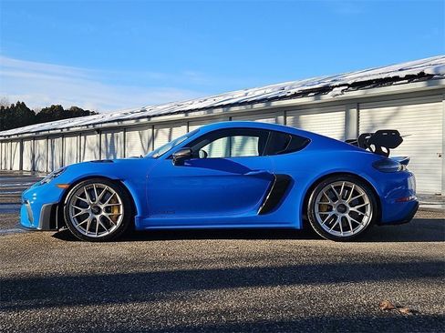 Certified 2025 Porsche 718 Cayman GT4 RS image 2