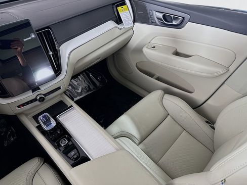 New 2026 Volvo XC60 T8 Ultra w/ Protection Package Premier AWD/4WD image 25