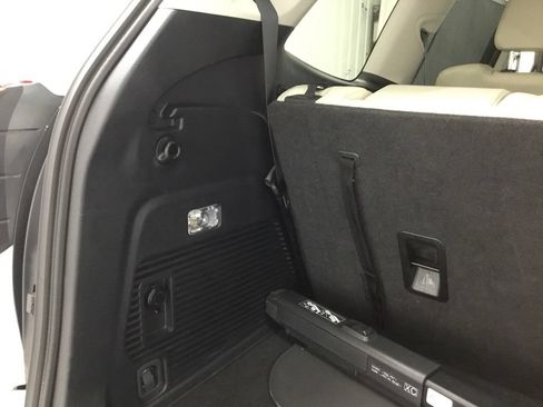 Used 2023 Subaru Ascent Limited AWD/4WD image 40