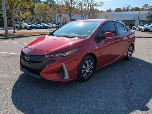 Certified 2022 Toyota Prius Prime LE image 2