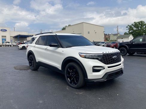 Used 2024 Ford Explorer ST-Line w/ Class IV Trailer Tow Package AWD/4WD image 7