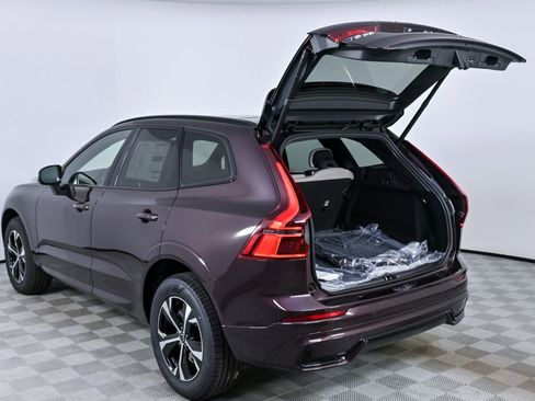 New 2026 Volvo XC60 B5 Core w/ Climate Package AWD/4WD image 31