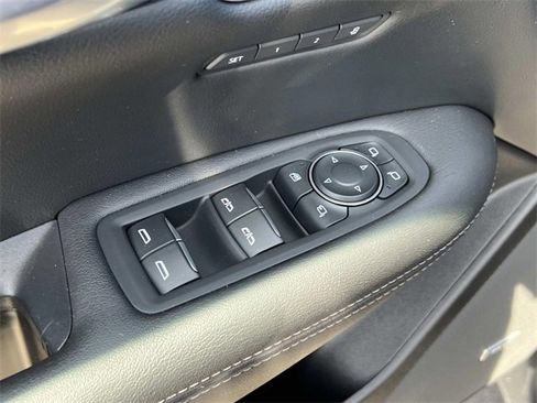 Certified 2022 Cadillac XT5 Premium Luxury w/ LPO, Floor Liner Package image 14