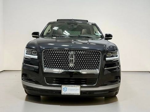 Used 2024 Lincoln Navigator L Reserve AWD/4WD image 10