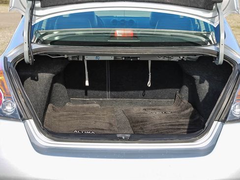 Used 2012 Nissan Altima 2.5 SL w/ 2.5SL Pkg image 25